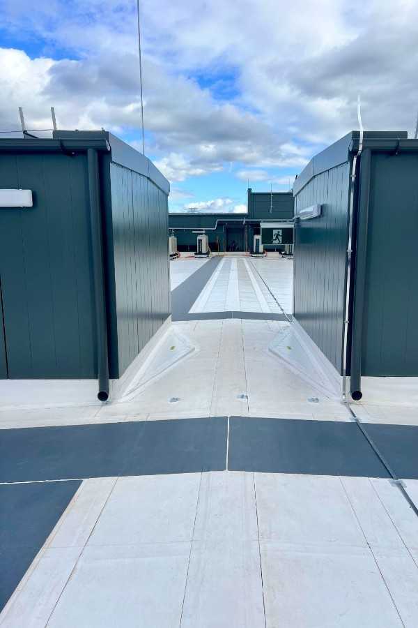 Microsoft, Seven Hills